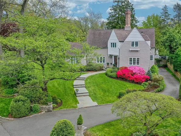 16 Sturgis Road, Bronxville, NY 10708