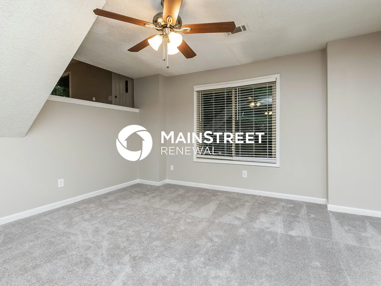 181 Holly Ct — Photo 2