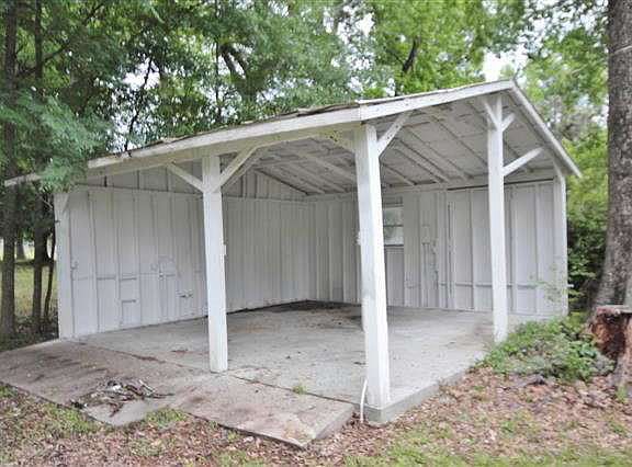4th image of 5190 Weston Ave