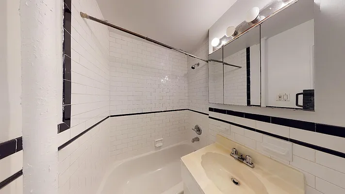 Rented by Bond New York | media 18