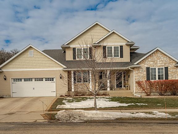 2nd image of 3269 Lake St NW