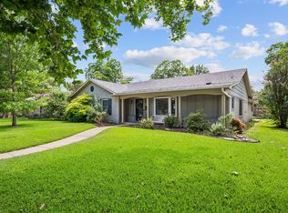 2818 Las Campanas Dr, Farmers Branch, TX 75234