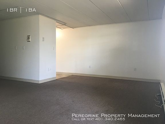 2nd image of 100 Park Pl APT 102