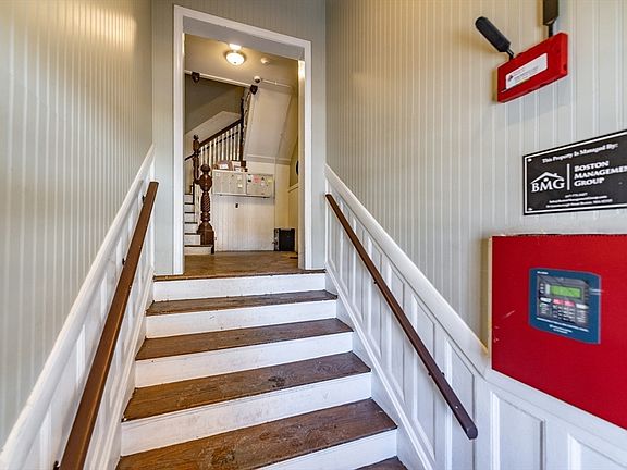 4th image of 301-305 Dudley St