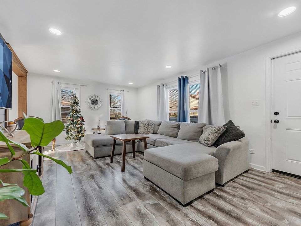 204 W 2nd St, Aroma Park, IL 60910 Zillow