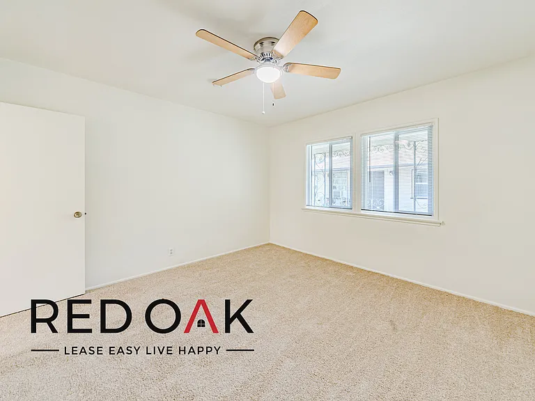 5317 Auckland Ave #3 — Photo 3