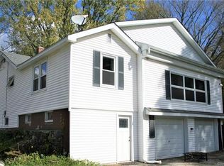 64 Card St, Lebanon, CT 06249