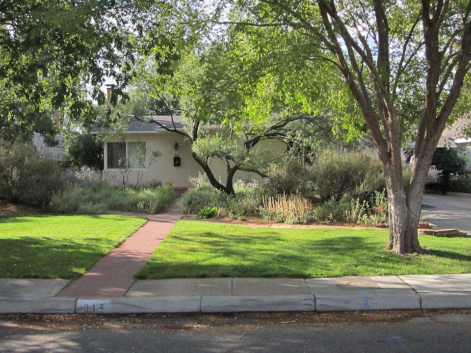 1st image of 914 Parkland Cir SE