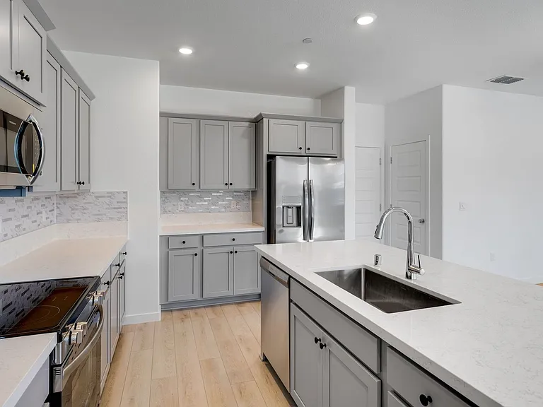 12628 Hereford Ave — Photo 15