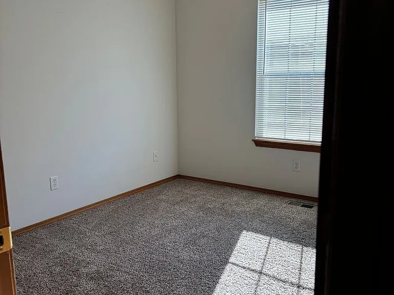 4352 W La Siesta St — Photo 7