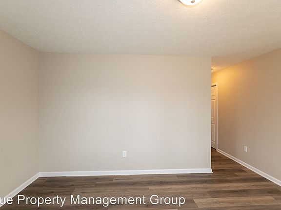 3rd image of 2618 E Bradbury Ave