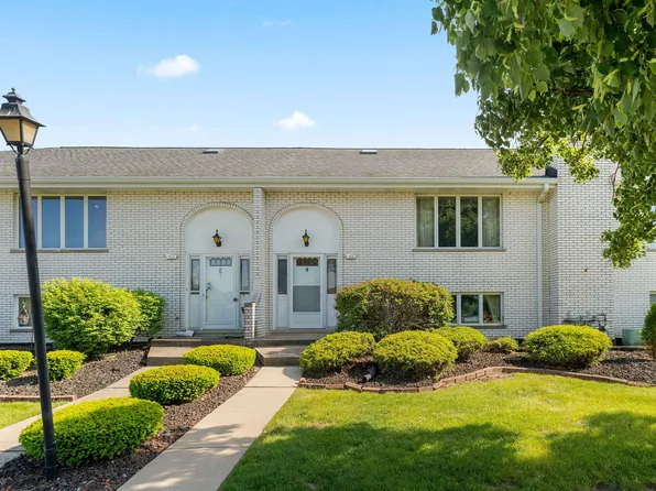 7241 W 152nd St #0, Orland Park, IL 60462