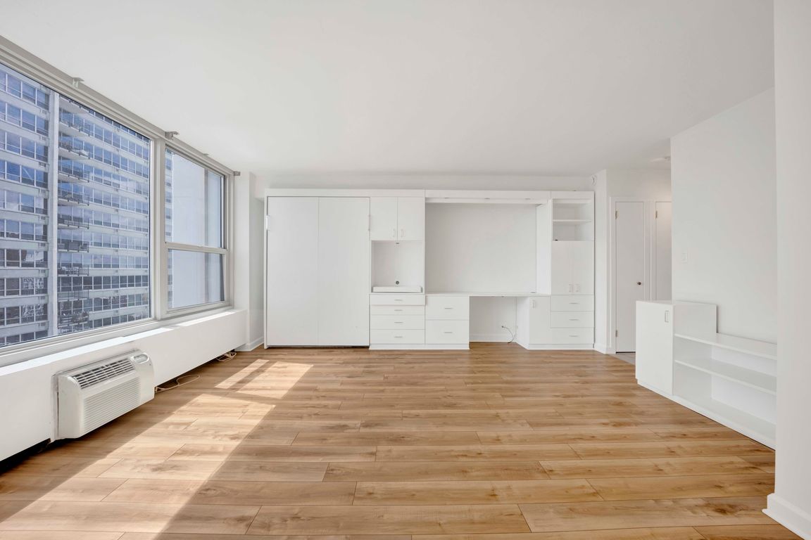 next background image