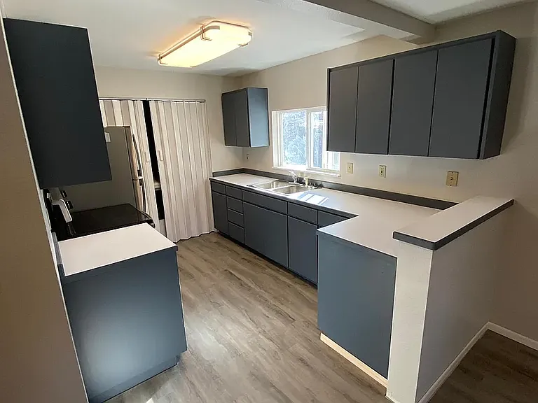 506 N Sampson St — Photo 1