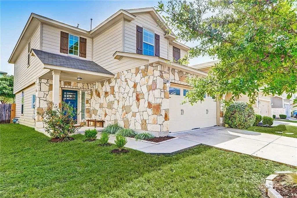 8813 White Ibis Dr — Photo 1