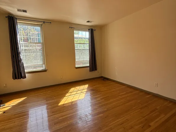 784 S 2nd St APT 2, Philadelphia, PA 19147