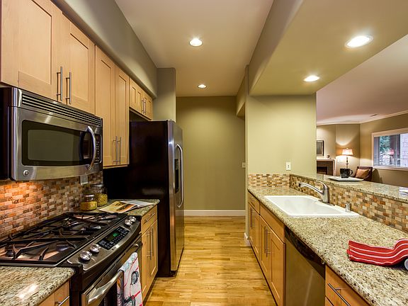 Chef's kitchen