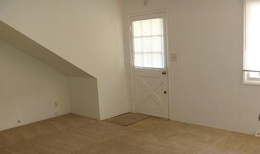 Building Photo 3