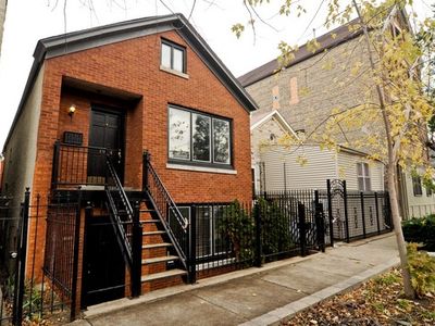 1904 W Dickens Ave, Chicago, IL, 60614