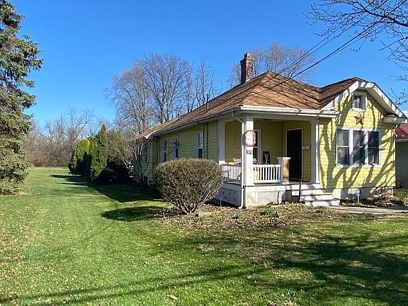 2nd image of 578 Maplewood Ave