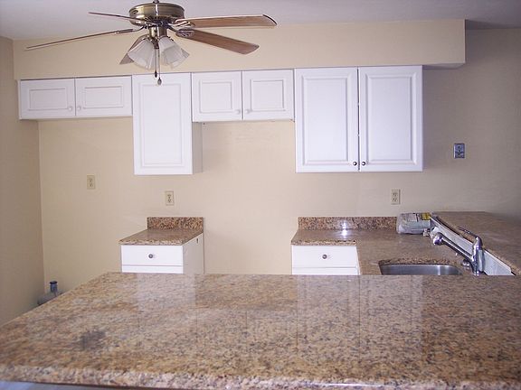 4th image of 1141 Joel Blvd