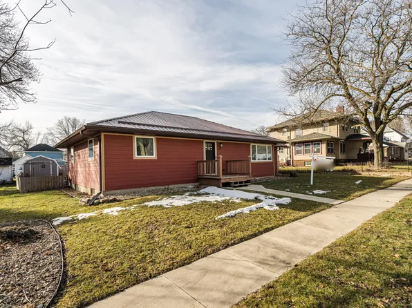 112 E Luella St, Le Roy, MN 55951