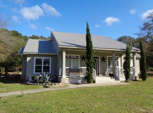 96 Palm St, Freeport, FL 32439