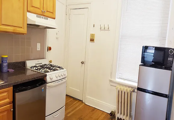 Rented by Corcoran | media 7