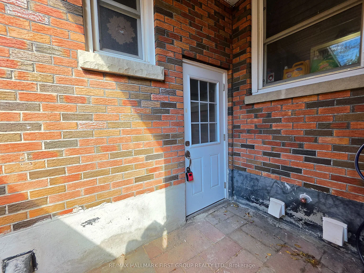 2 bed, $1,800 — Photo 3