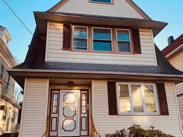 22 E 34th St #2, Bayonne, NJ 07002