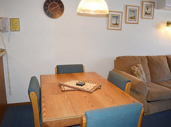 5th image of 4955 Landmark Cir #4123