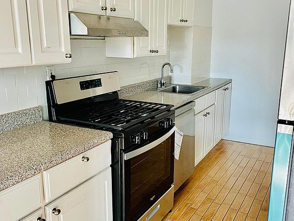 2nd image of 47 Davis Ave APT 3A