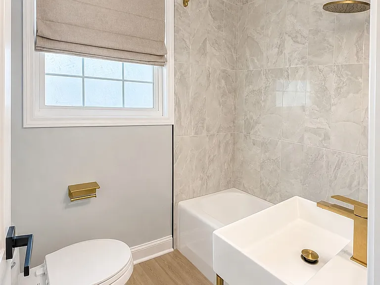 100 Lewis Dr #21-H — Photo 3