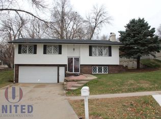 4916 Sunnybrook Dr, Sioux City, IA 51106