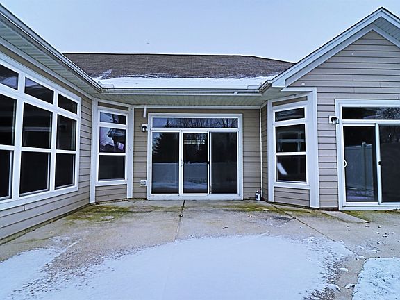 5th image of 23816 W Dayfield Dr