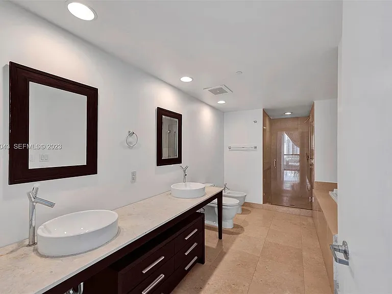465 Brickell Ave #1315 — Photo 6