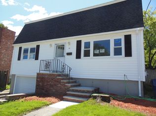 14 Adams St, Lawrence, MA 01843