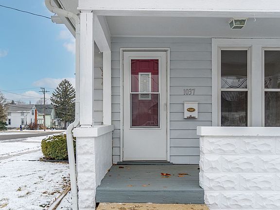 2nd image of 1037 Caswell St