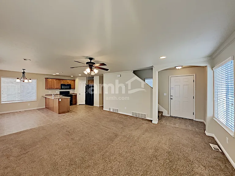 4778 E Wilson Way — Photo 5