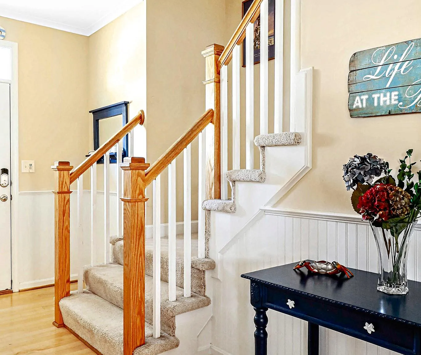 3 bed, 2.5 bath, 1552 sqft, $3,700 — Photo 4