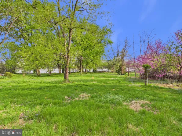 17 Railroad St, Duncannon, PA 17020