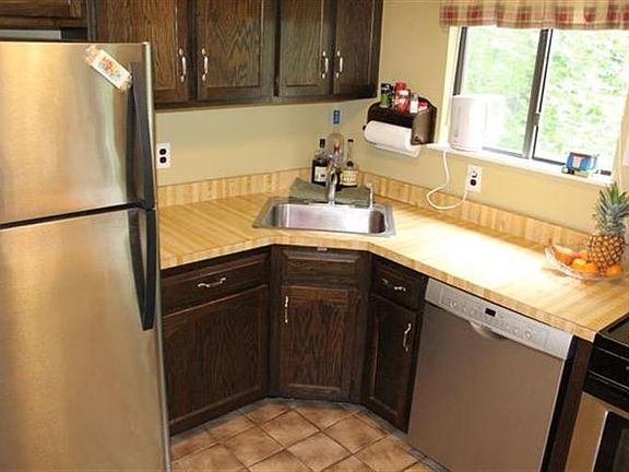 3rd image of 445 Country Club Ln #445