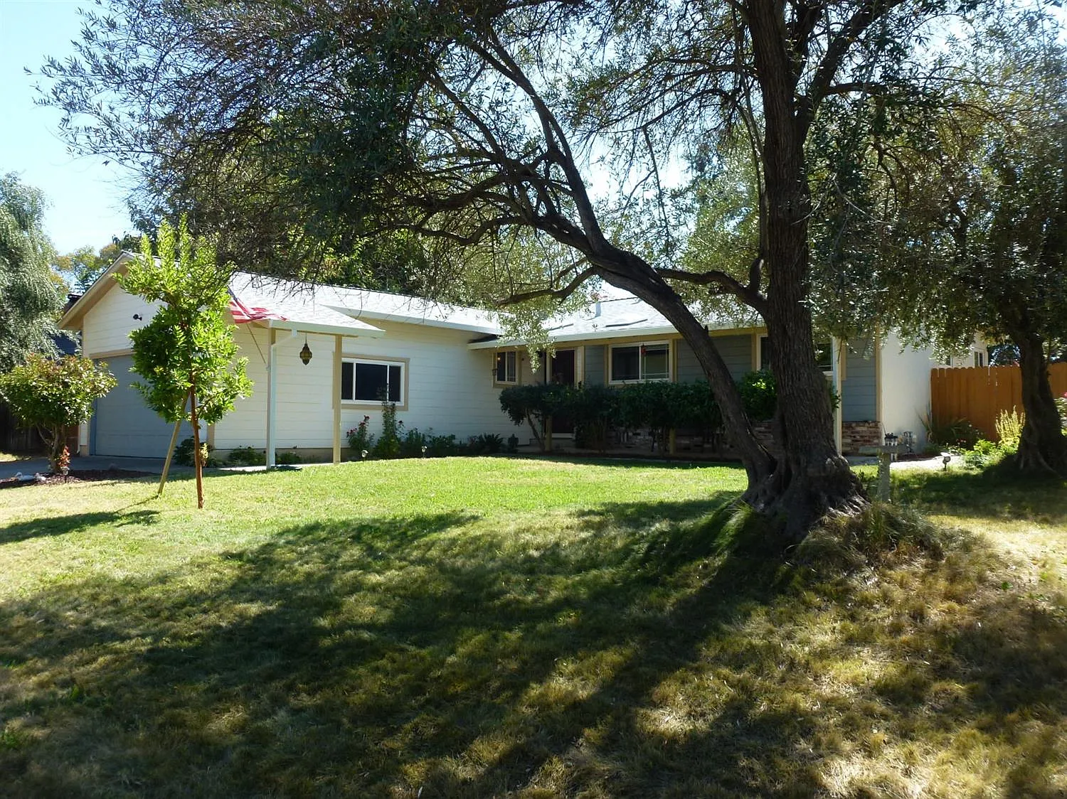 7970 Via Roma Dr photo 1