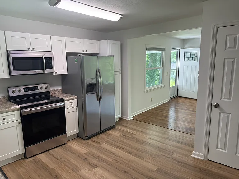 319 Beechwood Dr — Photo 8