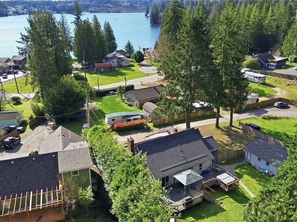 1913 Deville Drive NW, Bremerton, WA 98312