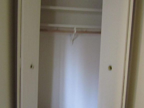 More Apartment pics 029