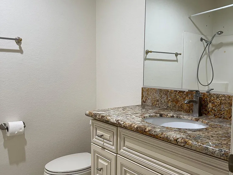 1215 Bayport Cir — Photo 16