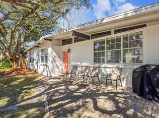 420 Warwick St, Gulf Breeze, FL 32561