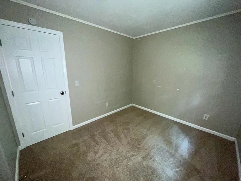 1100 Savannah Dr — Photo 8