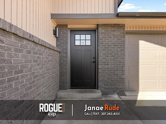 4th image of 2157 N Grass Creek Rd